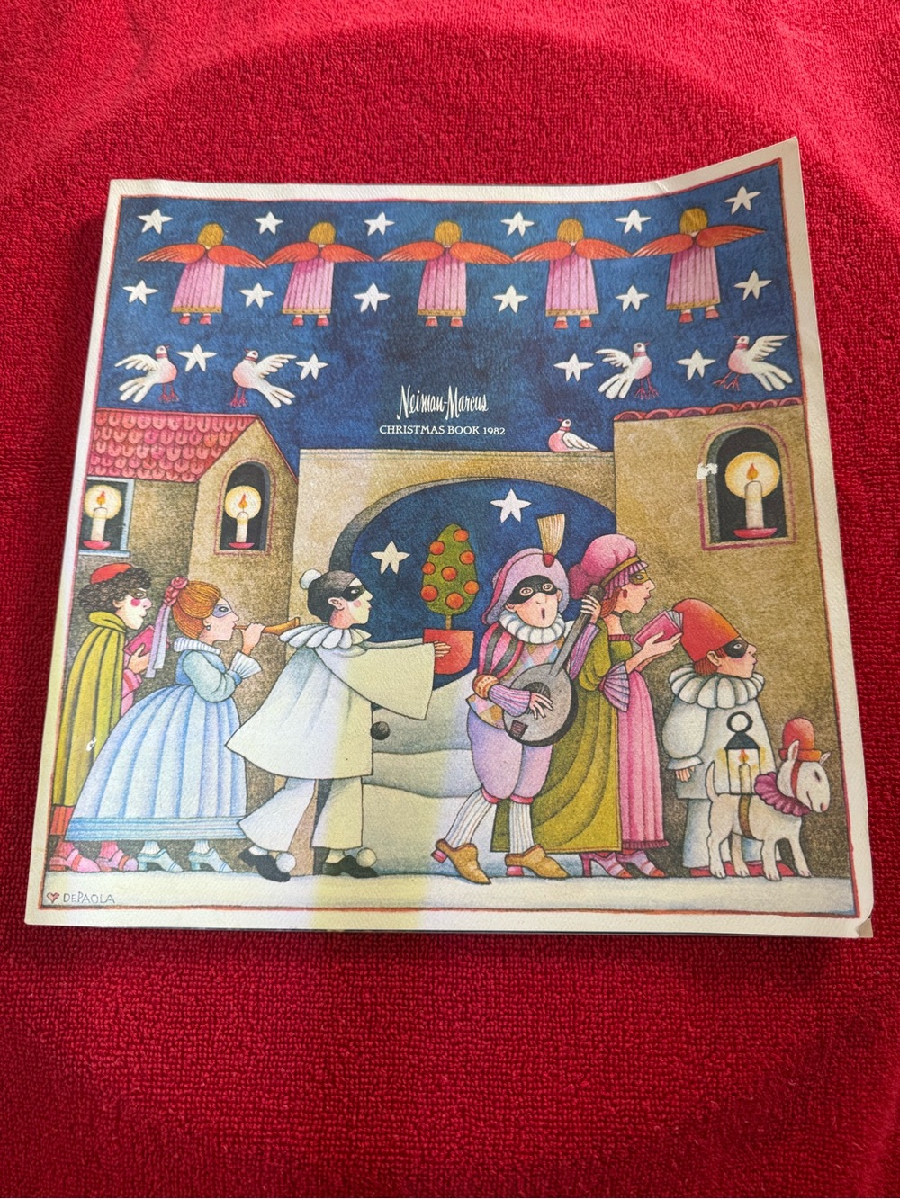 Vintage Neiman Marcus Christmas Book 1982 Holiday Carolers Print Catalog